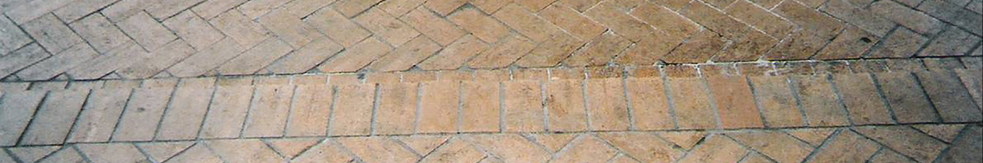 unmarked steps that led to injury